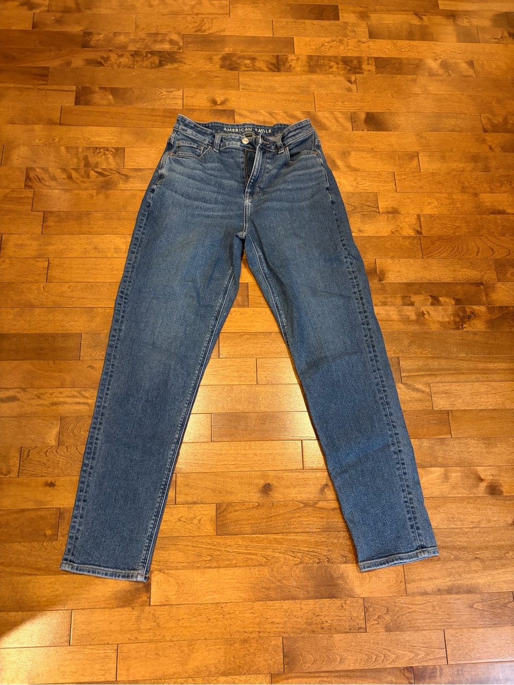 American Eagle Outfitters High-Rise Straight Jeans in Blue Denim
